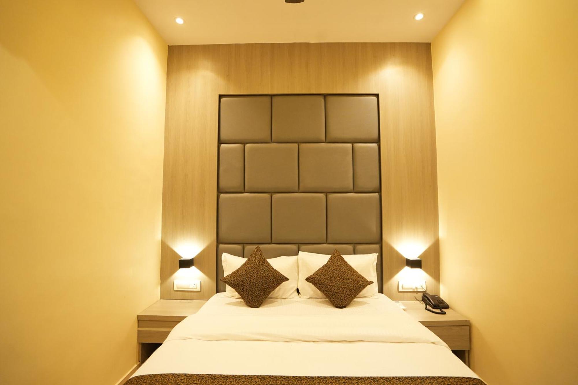 Hotel Boston Mumbai Ngoại thất bức ảnh