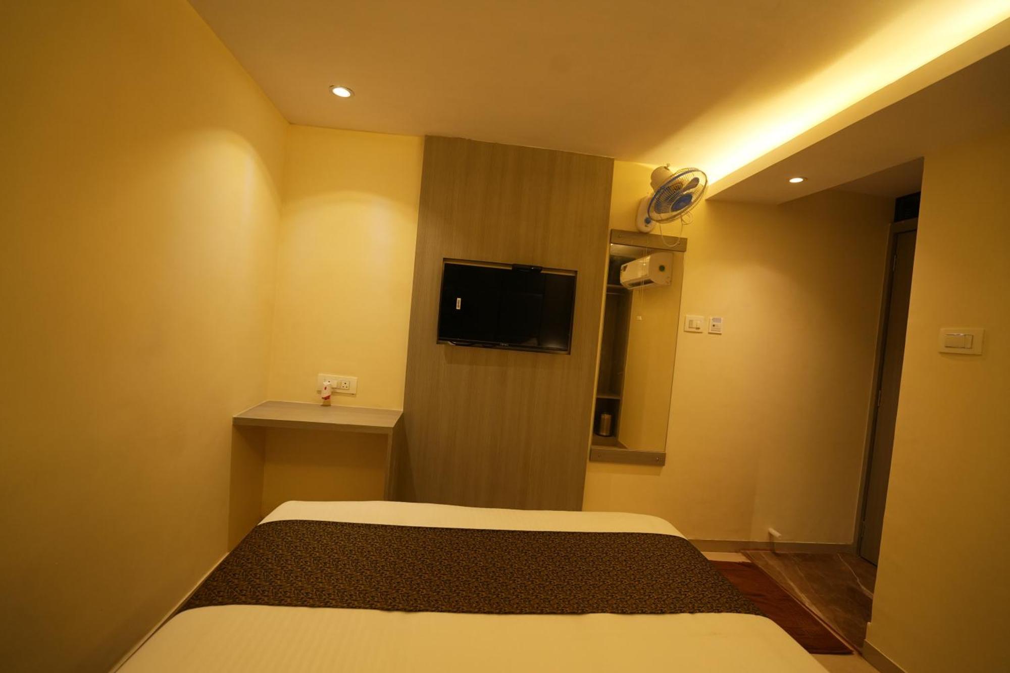 Hotel Boston Mumbai Ngoại thất bức ảnh