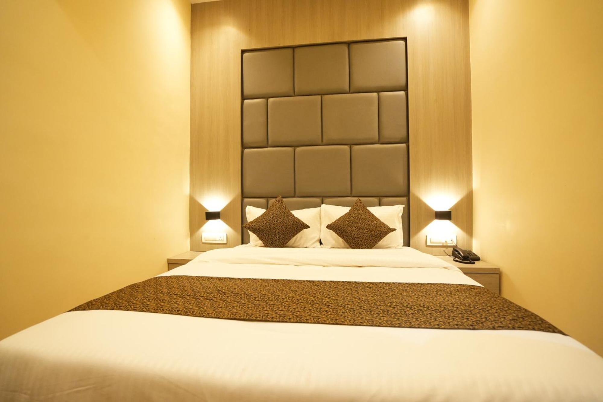 Hotel Boston Mumbai Ngoại thất bức ảnh