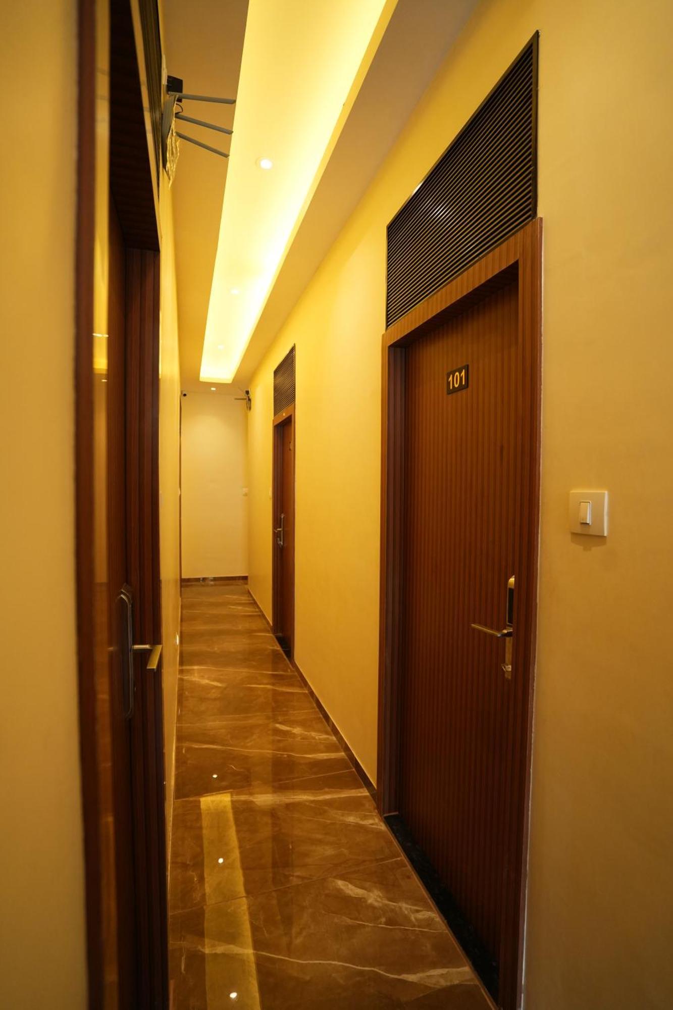 Hotel Boston Mumbai Ngoại thất bức ảnh