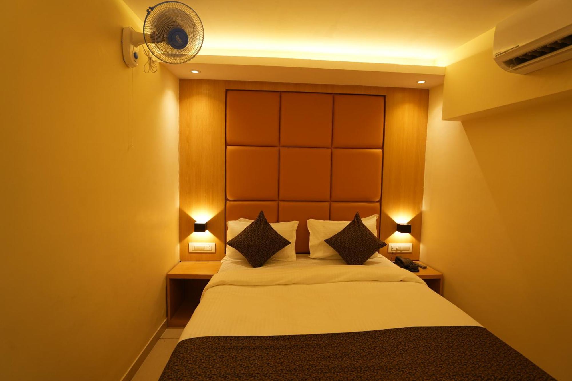 Hotel Boston Mumbai Ngoại thất bức ảnh
