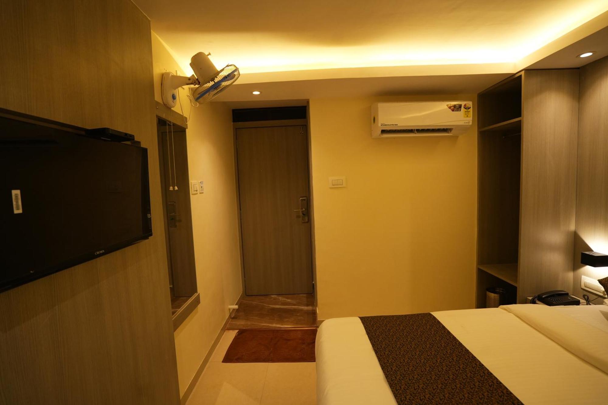Hotel Boston Mumbai Ngoại thất bức ảnh