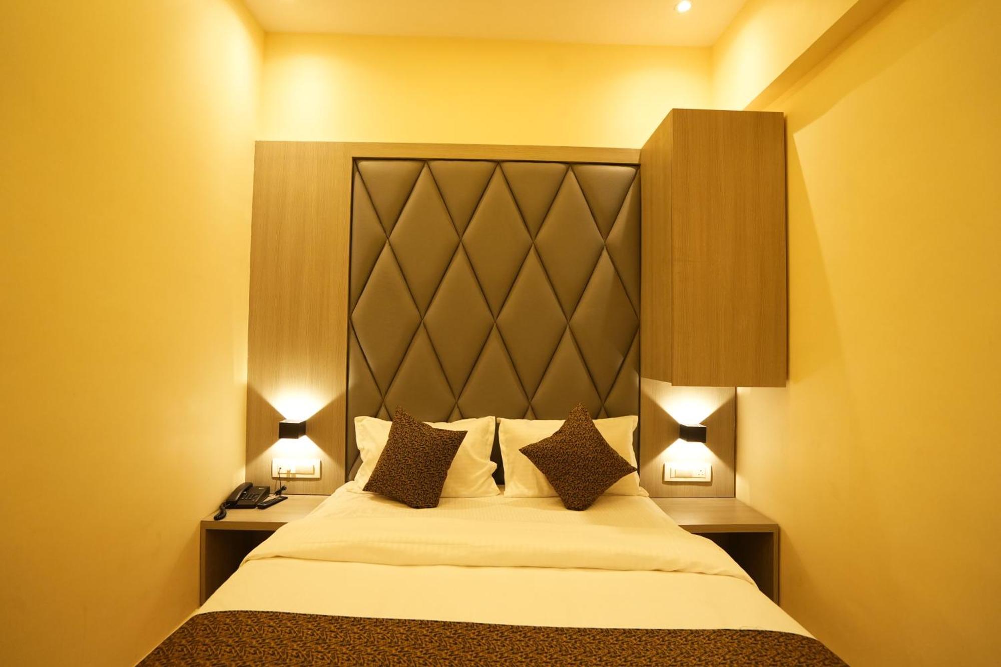 Hotel Boston Mumbai Ngoại thất bức ảnh